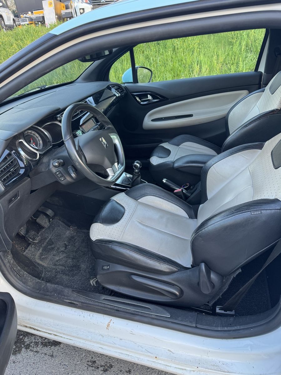 DS Automobiles Automobili: DS3 1.6  16 V 88 kw – Usato da Romont FR venduto da Djeb7 7