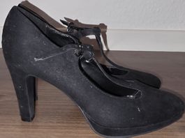 Elegante, schwarze High Heels mit Riemchen, Grösse 37
