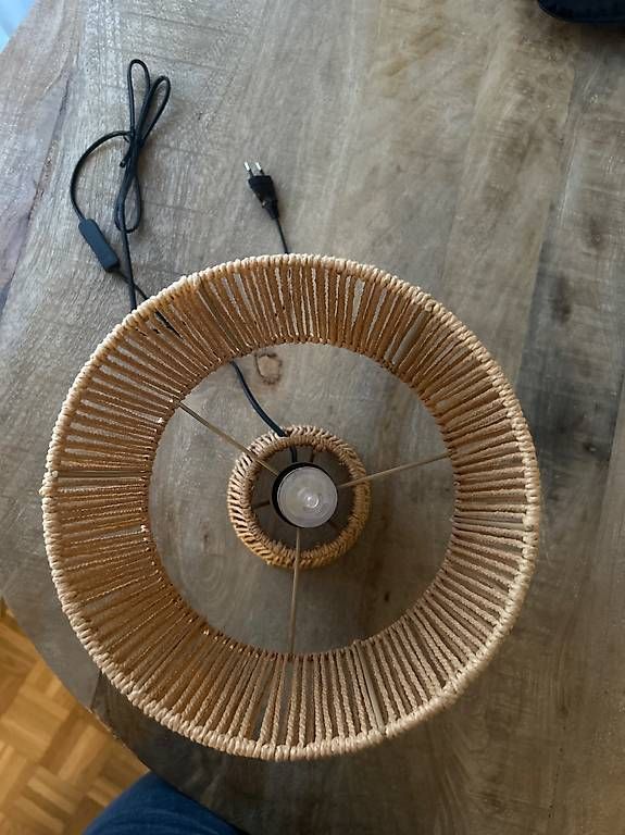 Lampes: Nachttisch Lampe  – D'occasion à Allschwil par jas_jlx9 1