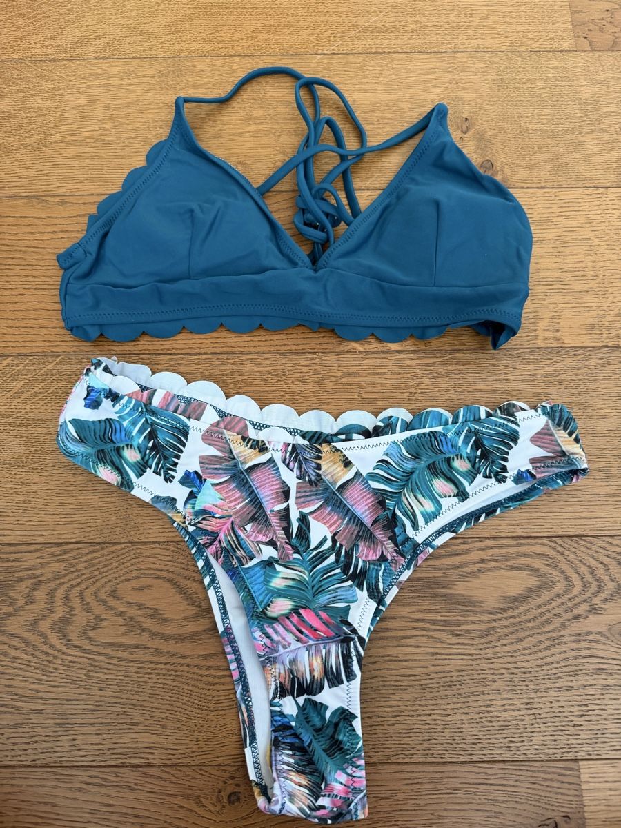Costumi da bagno & Bikini: Sommerlicher Bikini, Gr. M, mit tropischem Muster – Nuovo (secondo la descrizione) da Bassersdorf venduto da Sandy456