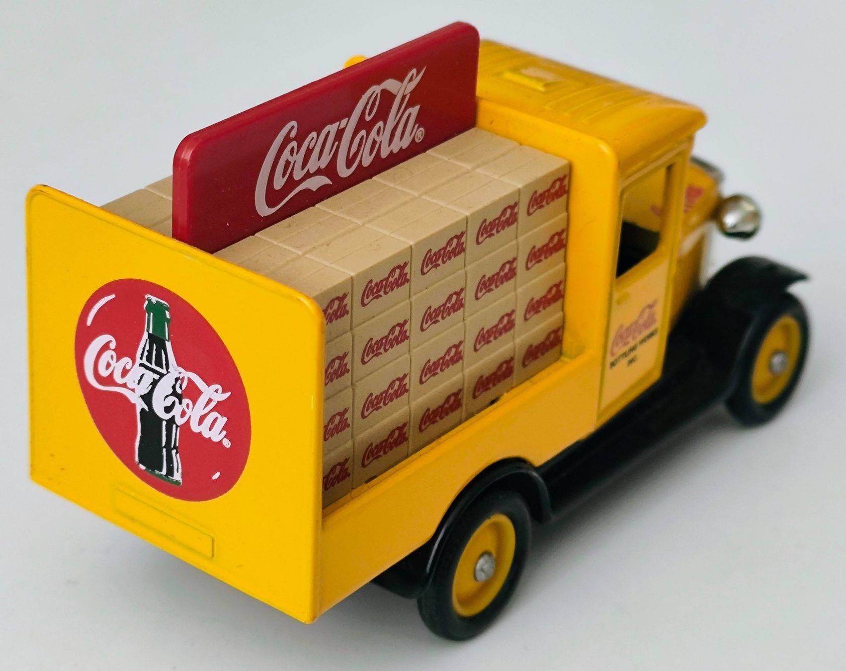 Coca-Cola Modellautos: Coca-Cola Auto Länge  8 cm (19) – Gebraucht aus Pfäffikon ZH von Colacity 1