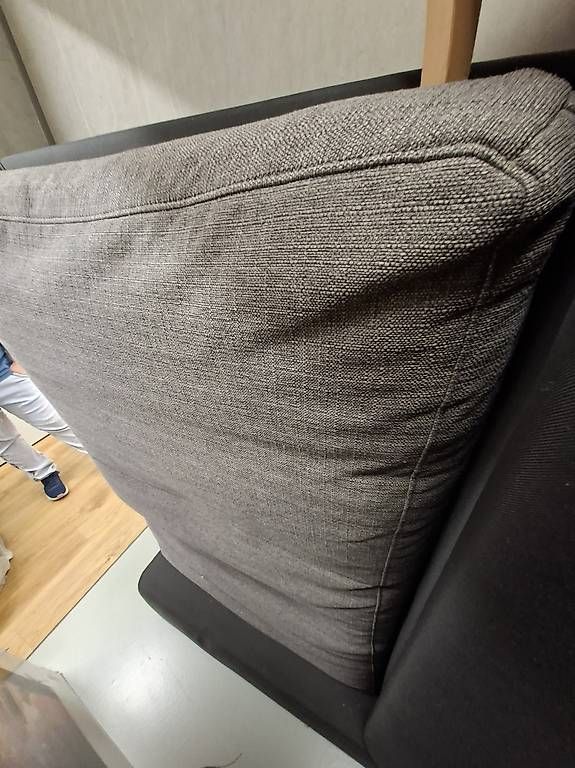 Divani: Sofa zum abholen Preis verhandelbar – Usato da Schaffhausen venduto da Josua_schnurri 1