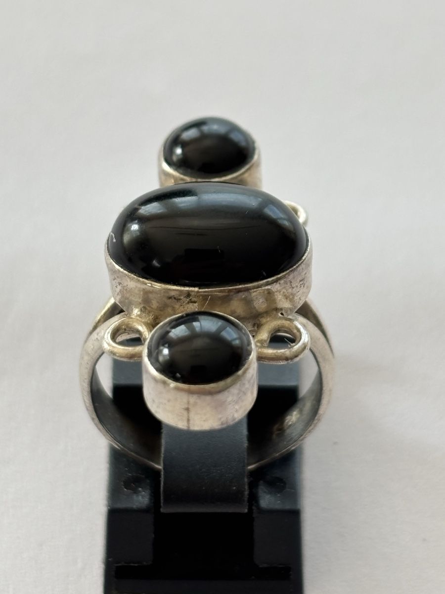 Anelli: Silberring Onyx 3-Steine  925  – Usato da Langnau am Albis venduto da flusspflege 2