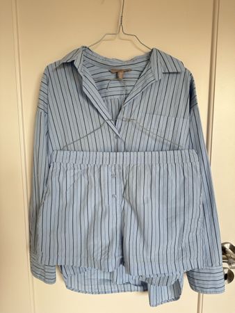Light blue striped shirt and shorts set XS