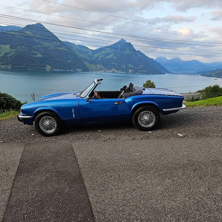 Triumph Automobili: Triumph Spitfire 1500 Oldtimer und Zubehör – Usato da Sarnen venduto da Profi3