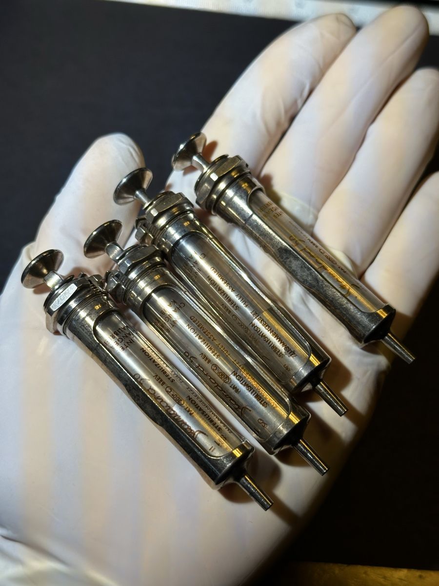 Medizinaltechnik: Vintage Syringes 2ml Swiss Made – Gebraucht aus Zürich von RatsTreasure 7
