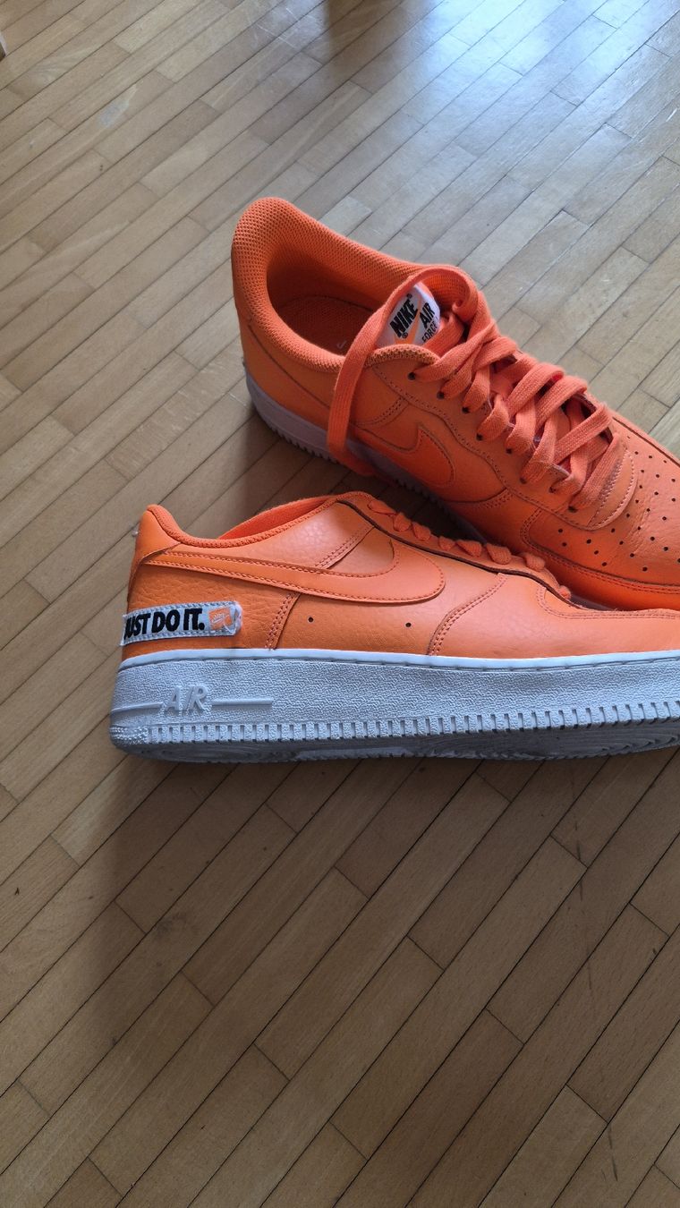 Nike Scarpe da uomo: Nike Air Force 1 – Usato da Rothenburg venduto da Chrommy18