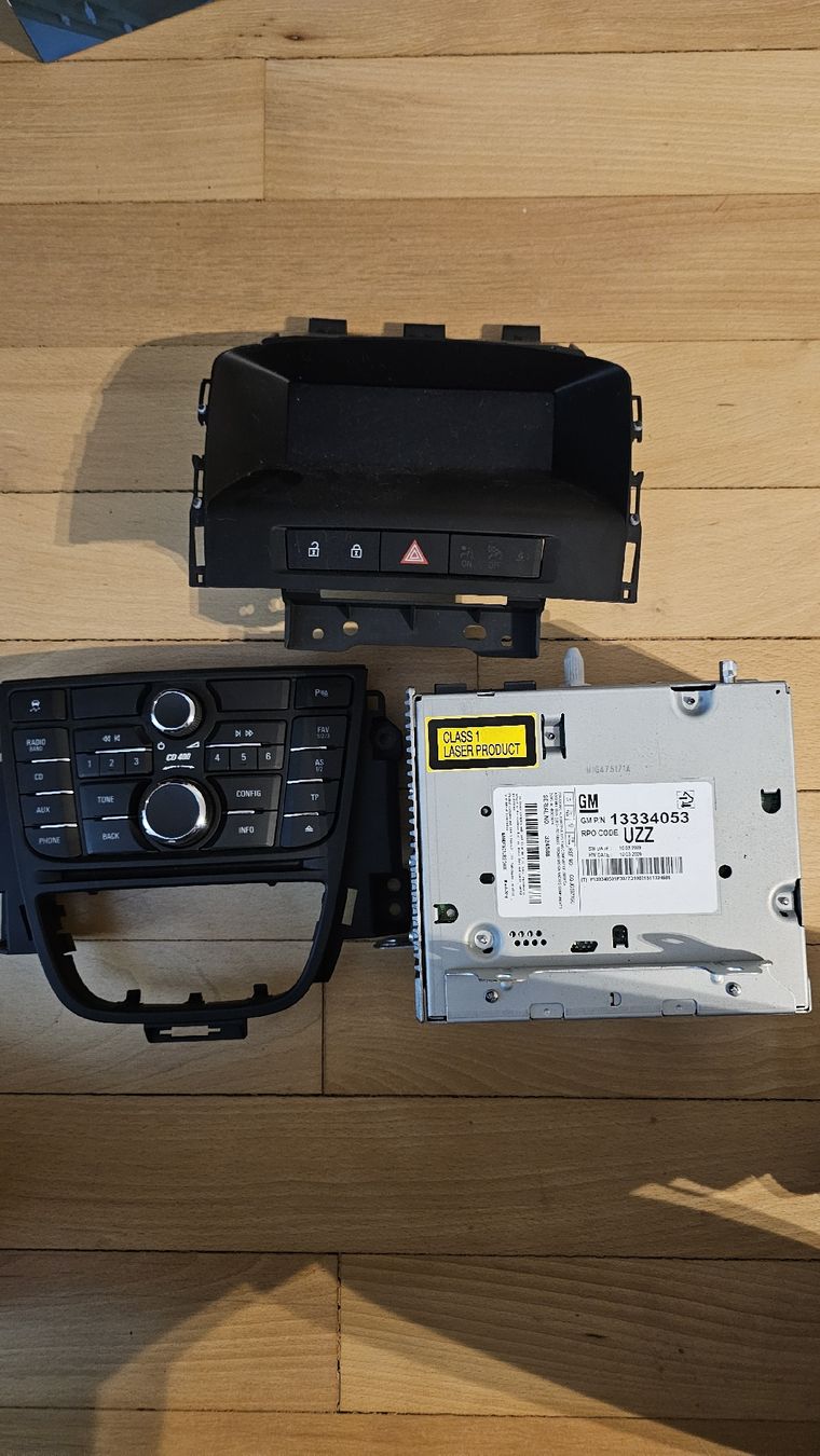 Opel Alle Autoersatzteile: Cd 400 Opel – Gebraucht aus Diessenhofen von pol_vf5q 3
