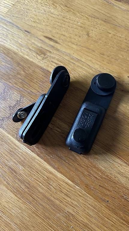 Musikinstrumente: strap lock von sure lock – Gebraucht aus Basel von mentaltrap