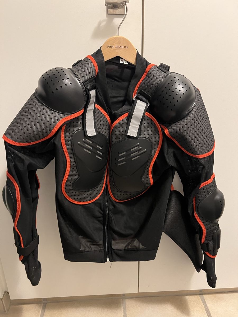 Giacche: Motorbike Protective Jacket Size M - Great Condition – Usato da Wallisellen venduto da Alucard51