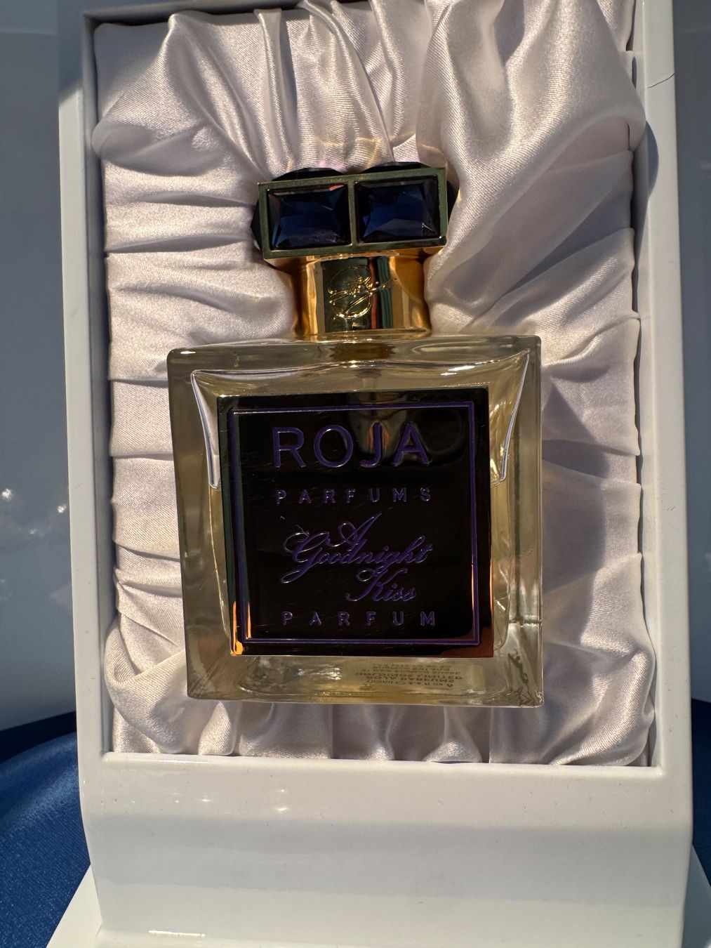 Roja Profumi & Eau de Toilette: ** ROJA - A GOODNIGHT KISS - 10ml *** – Nuovo e nell'imballaggio originale da Giebenach venduto da BeautyLover.90s 1