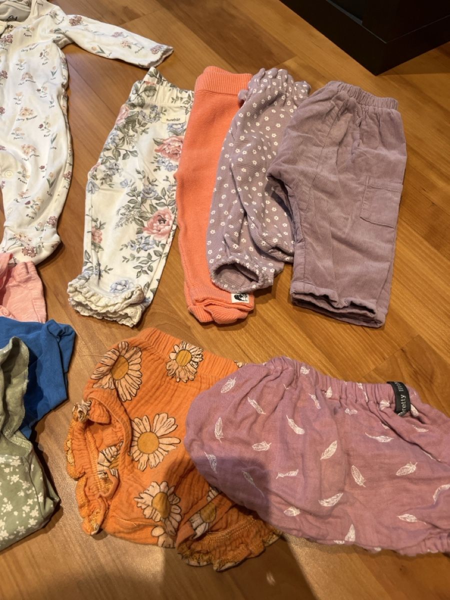 Lotti & Set di vestiti: Grosses Kleiderpaket Gr. 68, Mädchen, Sommer – Usato da Kerns venduto da melanievd 1