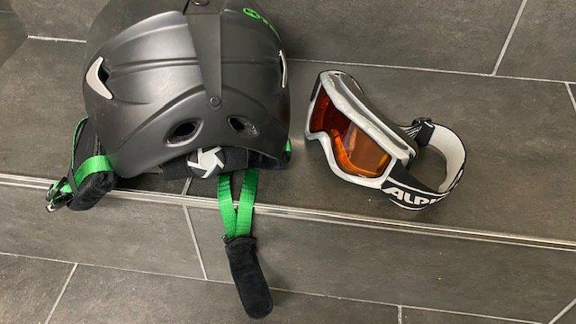 Caschi: Skihelm & Skibrille – Usato da Wettingen venduto da rigipilatus