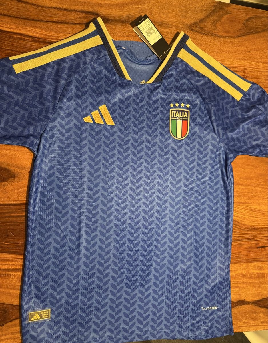 Fabelhafte Italien Trikot Neu Fotos