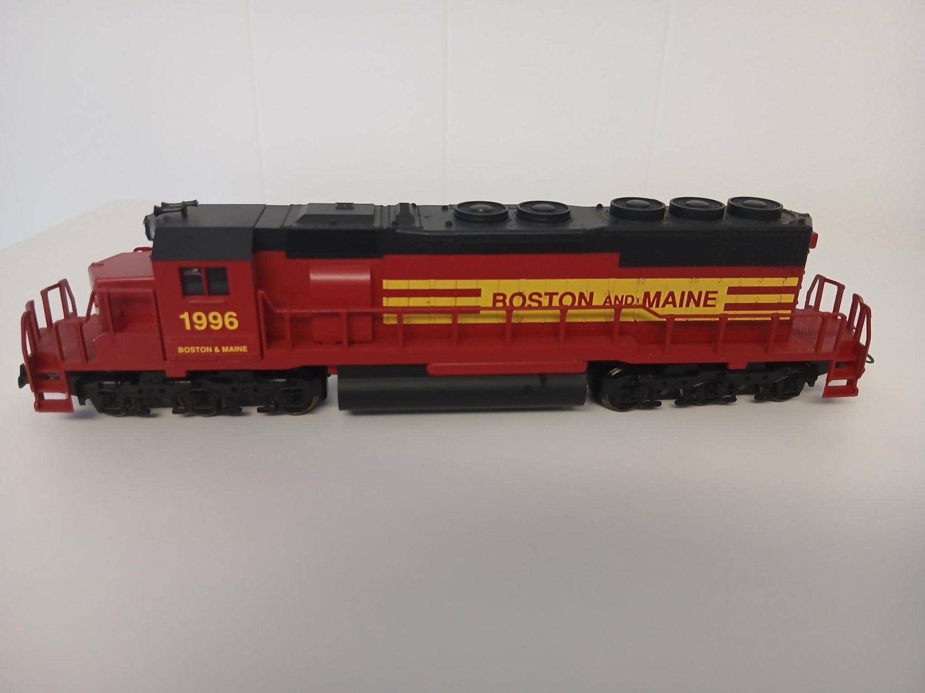 Mehano Modelleisenbahnen: Mehano H0 T019/26383 – Gebraucht aus Menziken von Freizeitfisch