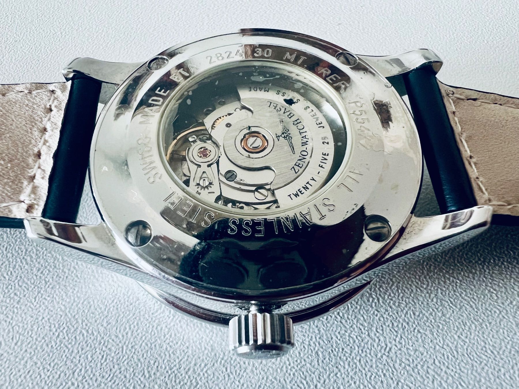 Zeno Orologi: ZENO X-Large 44mm Pilot Carbon - Automatic Date - SRP Fr.933 – Nuovo e nell'imballaggio originale da Le Mont-sur-Lausanne venduto da LycaGallery 6
