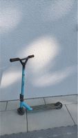 Blaues Kicktrotti Marke Motion