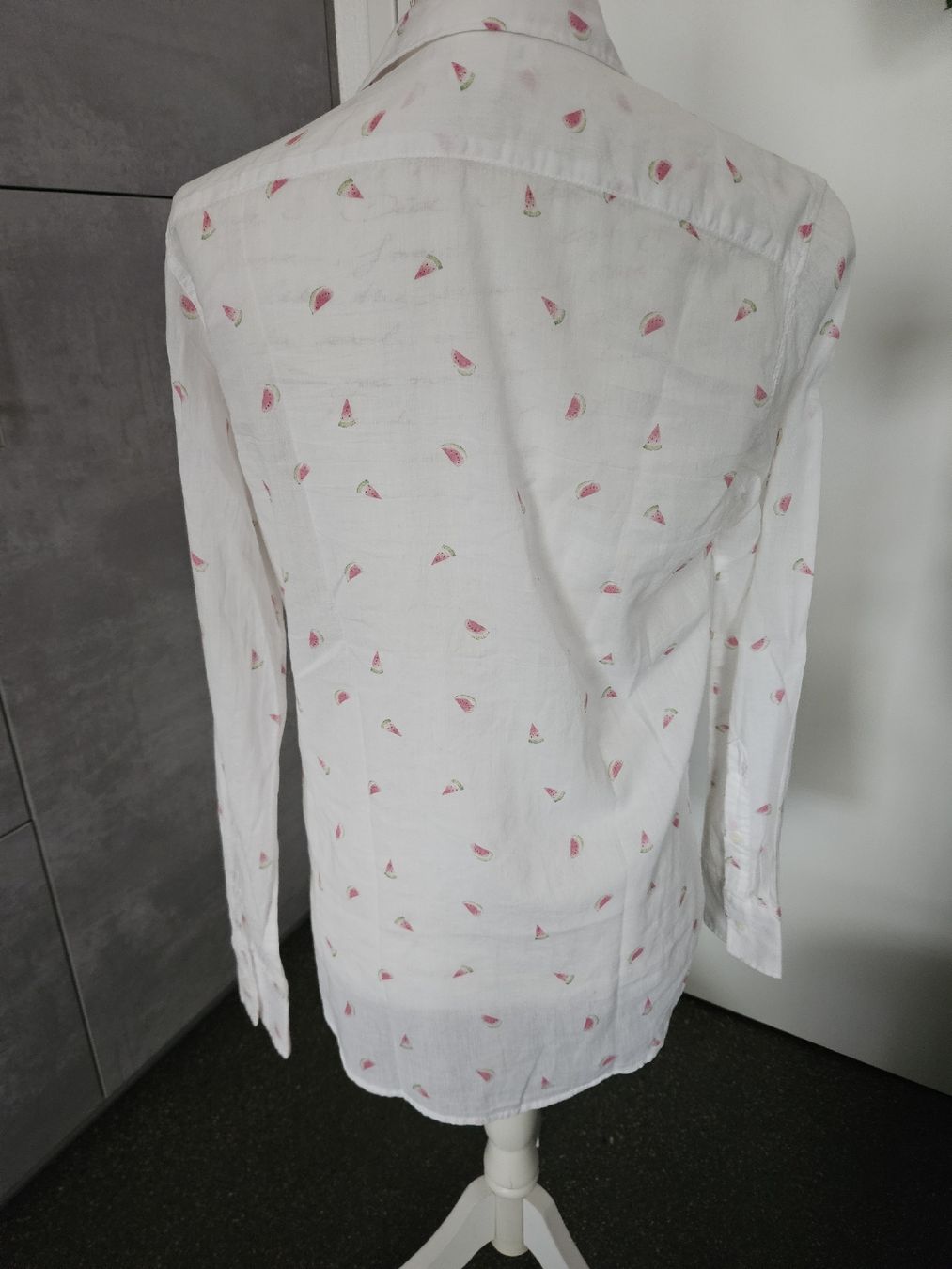 H&M Camicette: Damen Bluse L.O.G.G. mit Wassermelonenmuster Grösse 34 – Nuovo (secondo la descrizione) da Anwil venduto da tamoos 2