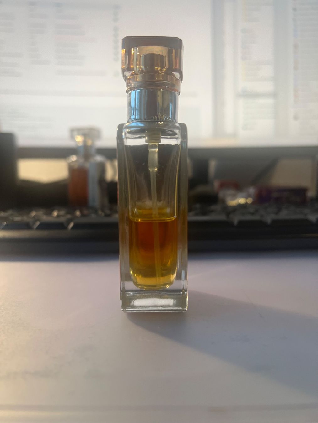 Profumi & Eau de Toilette: Dua Fragrances Peach Tabacum Extrait ca. 15ml – Usato da St. Gallen venduto da Marcus1996 1