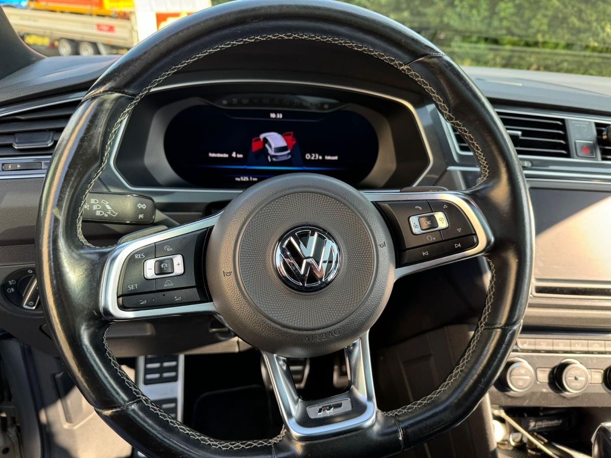 VW Automobili: VW Tiguan R Line 2.0 TDI – Usato da Tagelswangen venduto da bisi9689 6