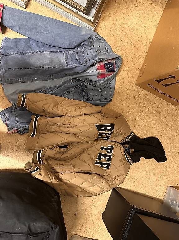 Lots de vêtements: Kleider Packet XXL  – D'occasion à Hägendorf par tyl_kzs2 1