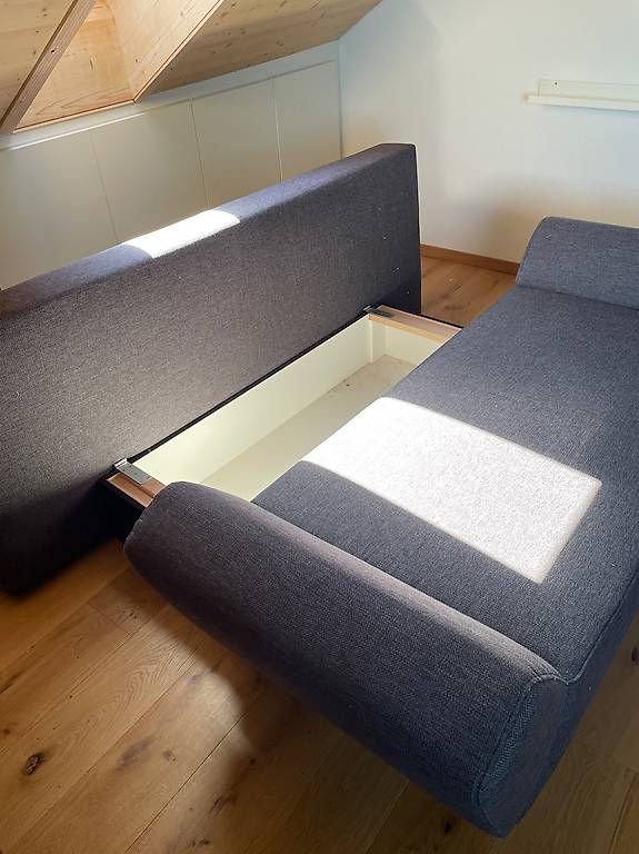 Sofas: Dunkelblauer Bettsofa – D'occasion à Arboldswil par son_h59c 1