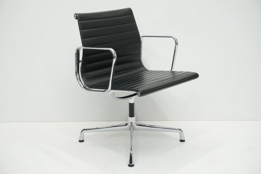 Original Vitra Eames Alu Chair EA107 EA108 Leder nero 2