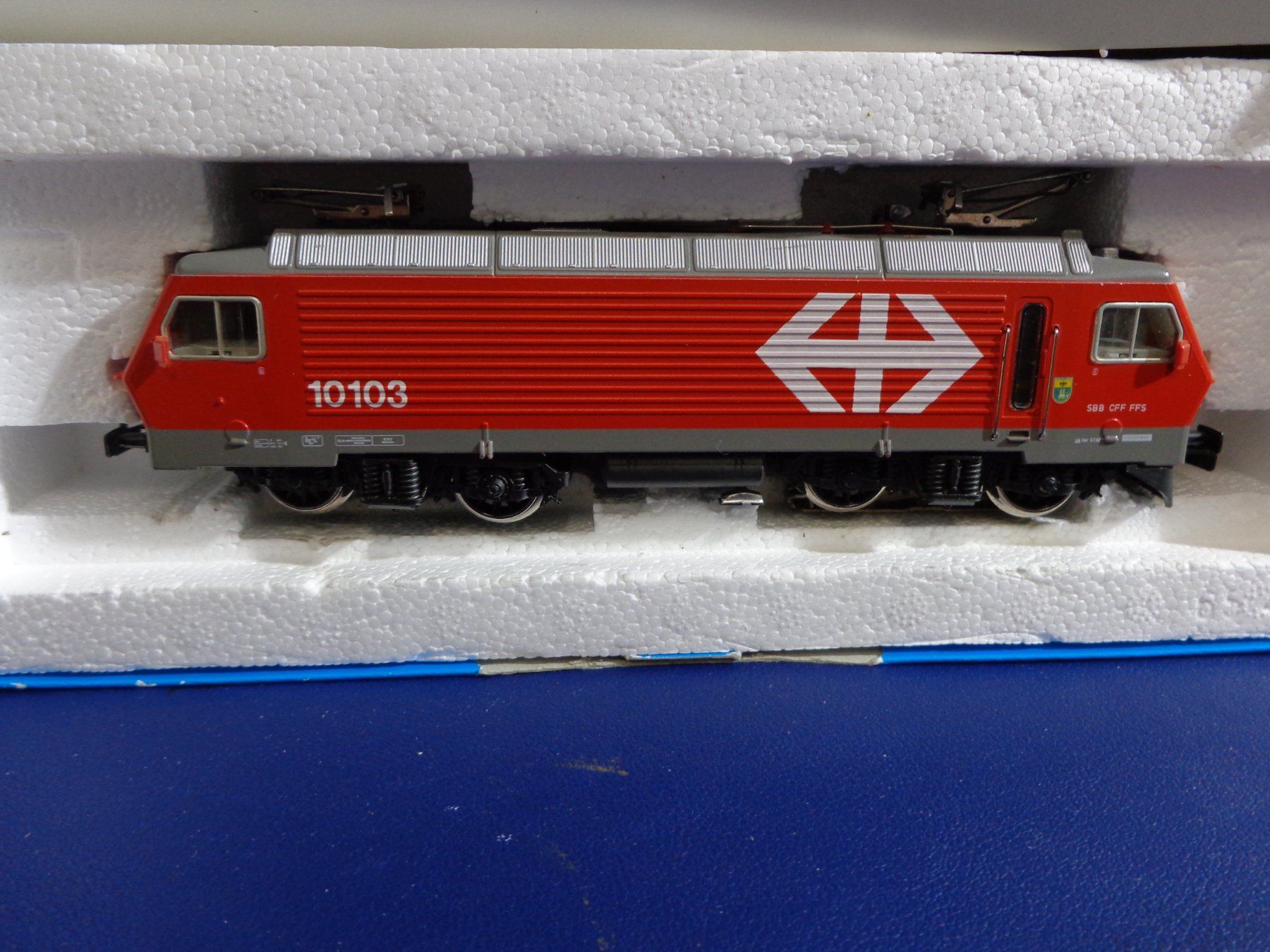 SBB/CFF/FFS Modelleisenbahnen: Märklin Lok 10103 – Defekt aus Untersiggenthal von Franz070