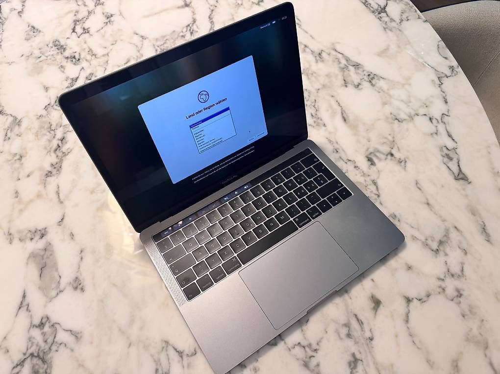 Notebook: APPLE MACBOOK PRO 13" mit TOUCH BAR – Usato da Dübendorf venduto da giuseppe3101