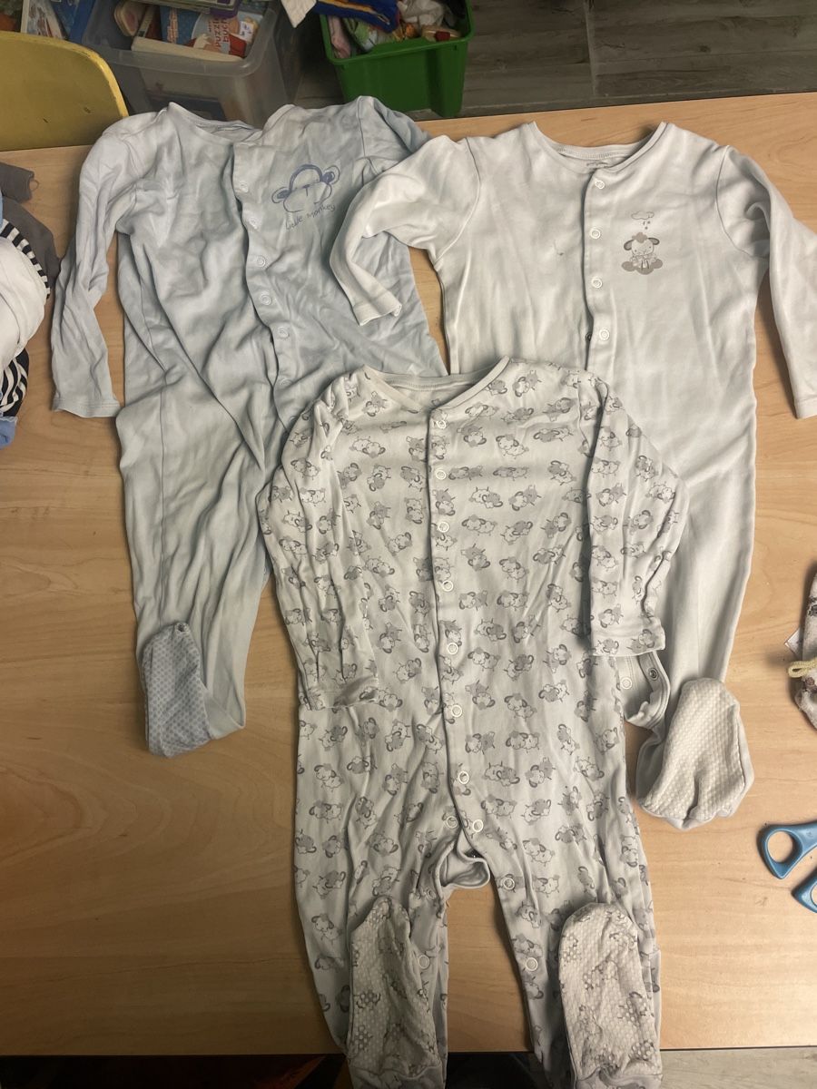 Pigiama & Simili: 3 early days Pyjamas Gr. 80 – Usato da Obergerlafingen venduto da cabo4