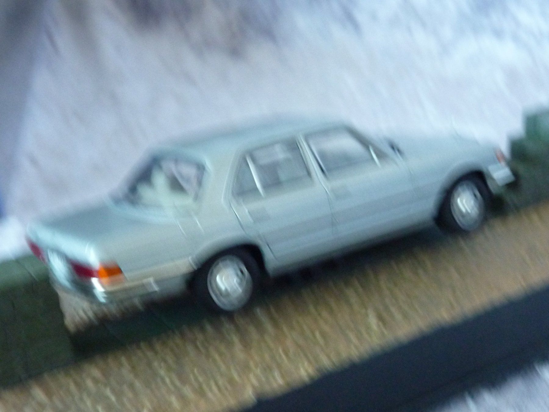 Mercedes-Benz Modellini d'auto: Mercedes 450 SEL W116  1:43 – Nuovo e nell'imballaggio originale da Dürrenäsch venduto da modellautos4you 4