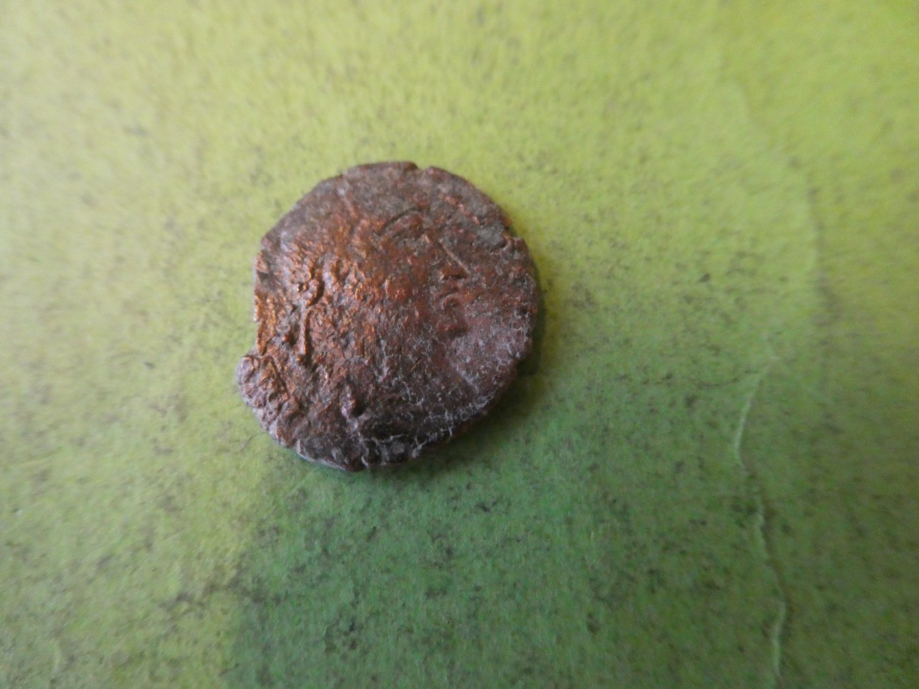 Alle Münzen: uralte Bronzemünze 17 mm     2.06 g – Gebraucht aus Hinterforst von Rohusri