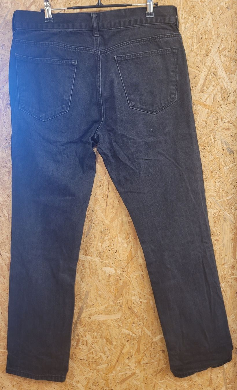 Jeans: KIABI Jeans Noir regular taille 44l32 – Usato da Lausanne venduto da PlusValue_Lausanne 1