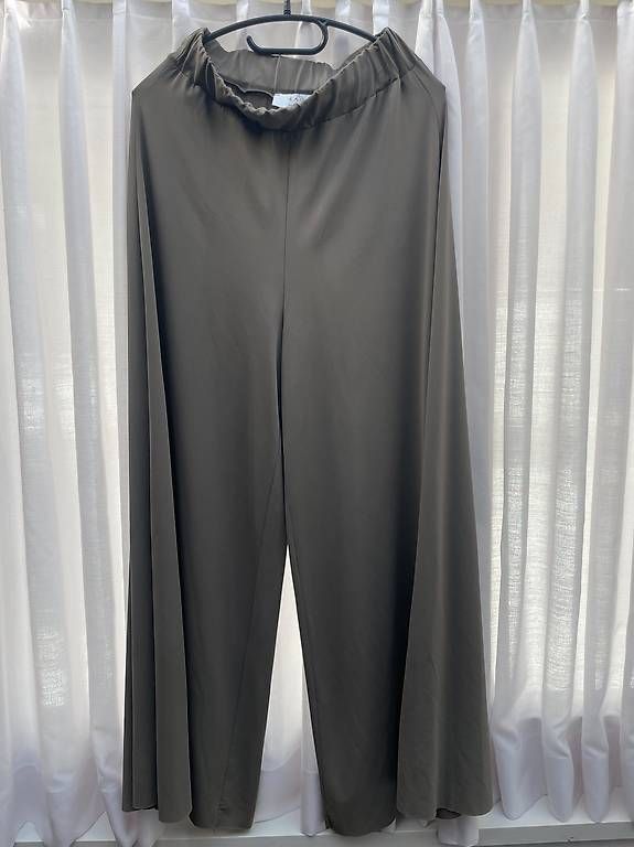 Pantaloni: Hose von KAOS mit Gummizug - Grösse L – Usato da Zürich venduto da Waikiki57