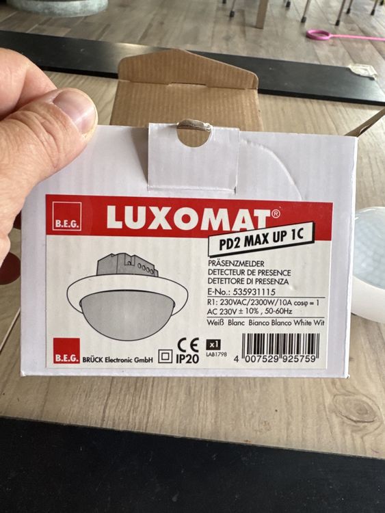 Détecteur de présence Luxomat PD2 Max UP 1c (Neuf (Voir description)) à — free download