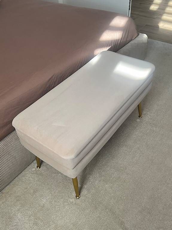 Tabourets: Beiger Hocker – D'occasion à Siebnen par dia_672h 1