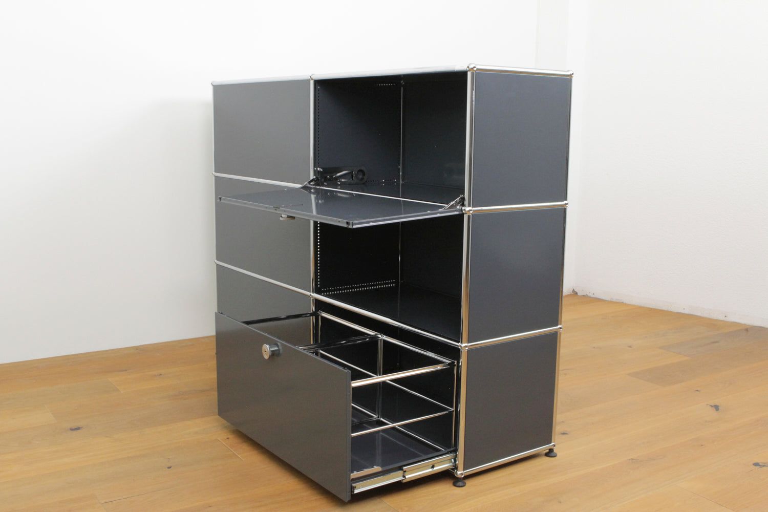 Scaffali: USM Raumtrenner used #1025 – Usato da Affoltern am Albis venduto da Zapro 2