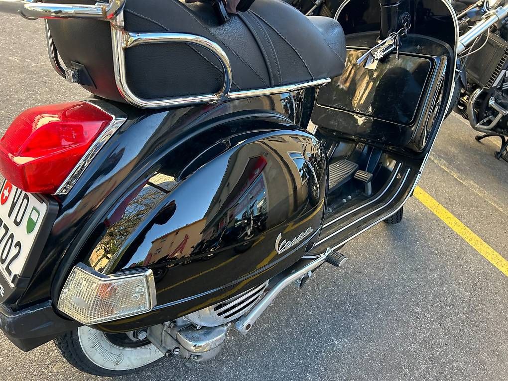 Scooters: Vespa PX E disc – Gebraucht aus Crissier von Puccione0 1