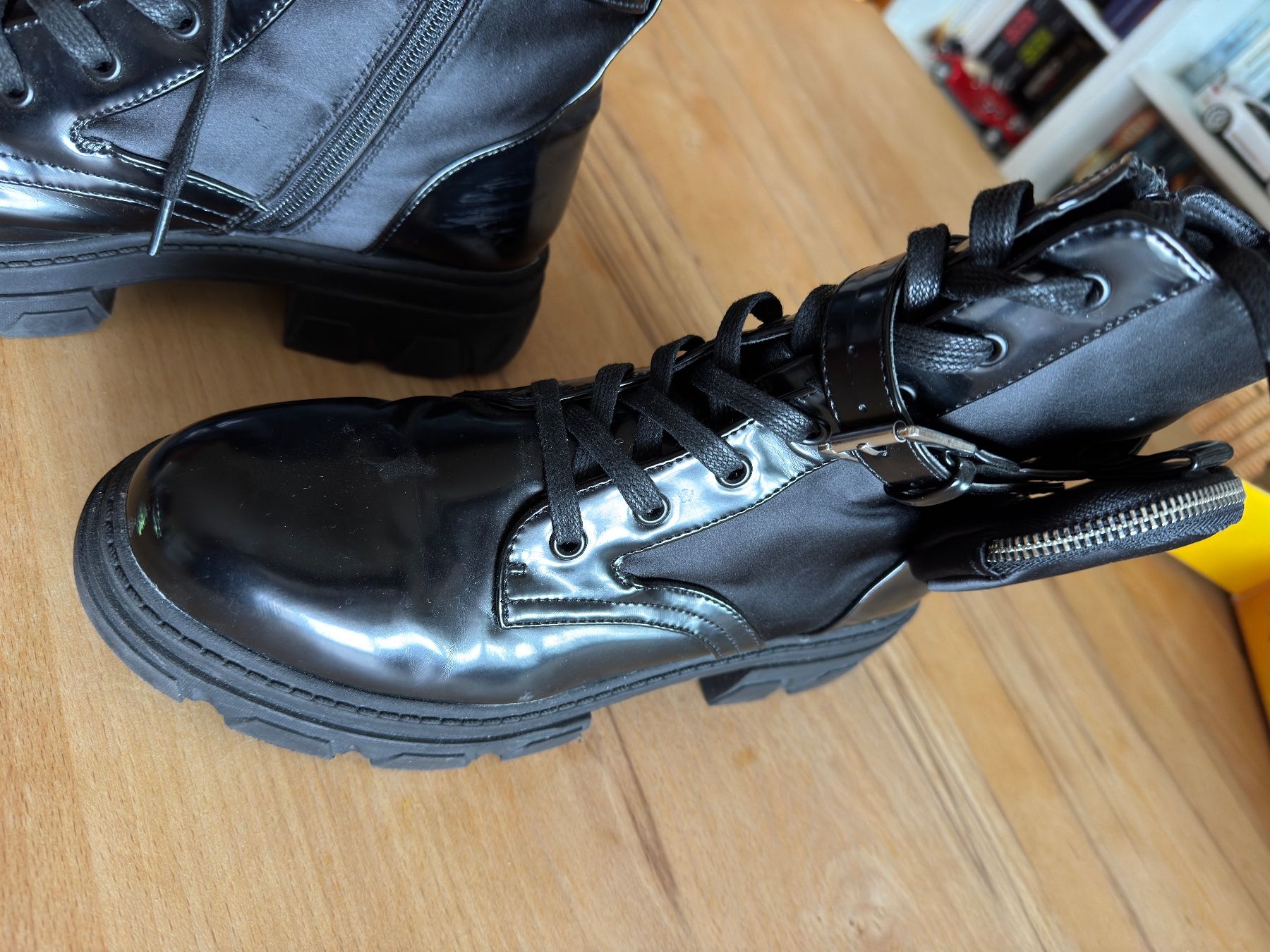 Scarpe da donna: Schuhe Damen – Usato da Hombrechtikon venduto da Dokmasa 2