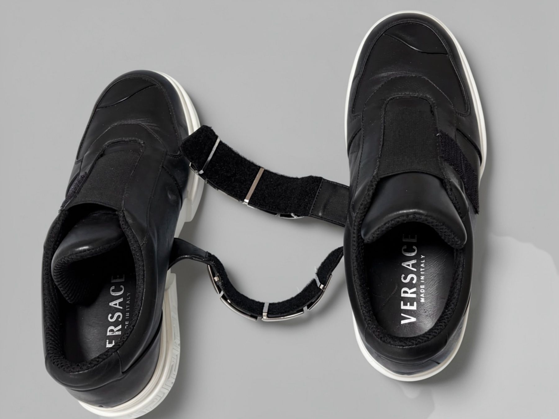 Versace Scarpe da donna: VERSACE Sneakers Schwarz, Grösse 35 – Usato da Rebstein venduto da Tutti_Geri 4