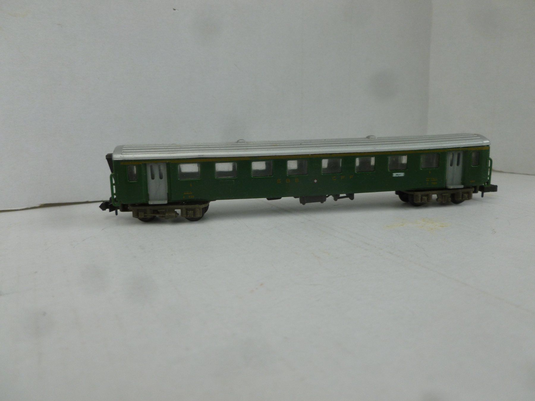 Arnold Modellini di ferrovie: Arnold Re4/4II mit 3 PW – Usato da Bubikon venduto da Br103er 4
