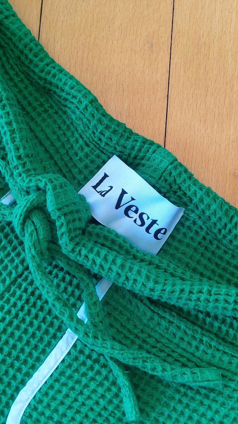 Hosen: Pantalon vert LA VESTE – Gebraucht aus Lausanne von clog 2