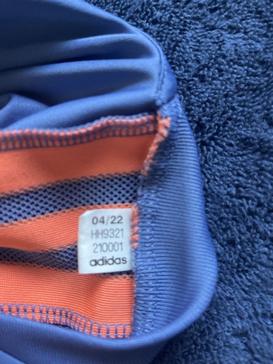 Manchester United Scarpe, pantaloni & magliette da ginnastica: Maillot Manchester United  – Nuovo (secondo la descrizione) da Chambésy venduto da wal_zv2t 2