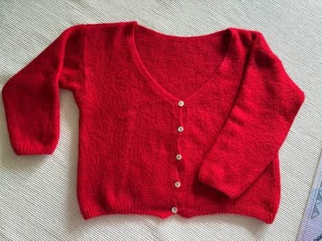 Maglioni & Felpe: Schöne, Roter Strickjacke mit Mohair einheitsgröße – Nuovo (secondo la descrizione) da Malters venduto da Gisi80 1