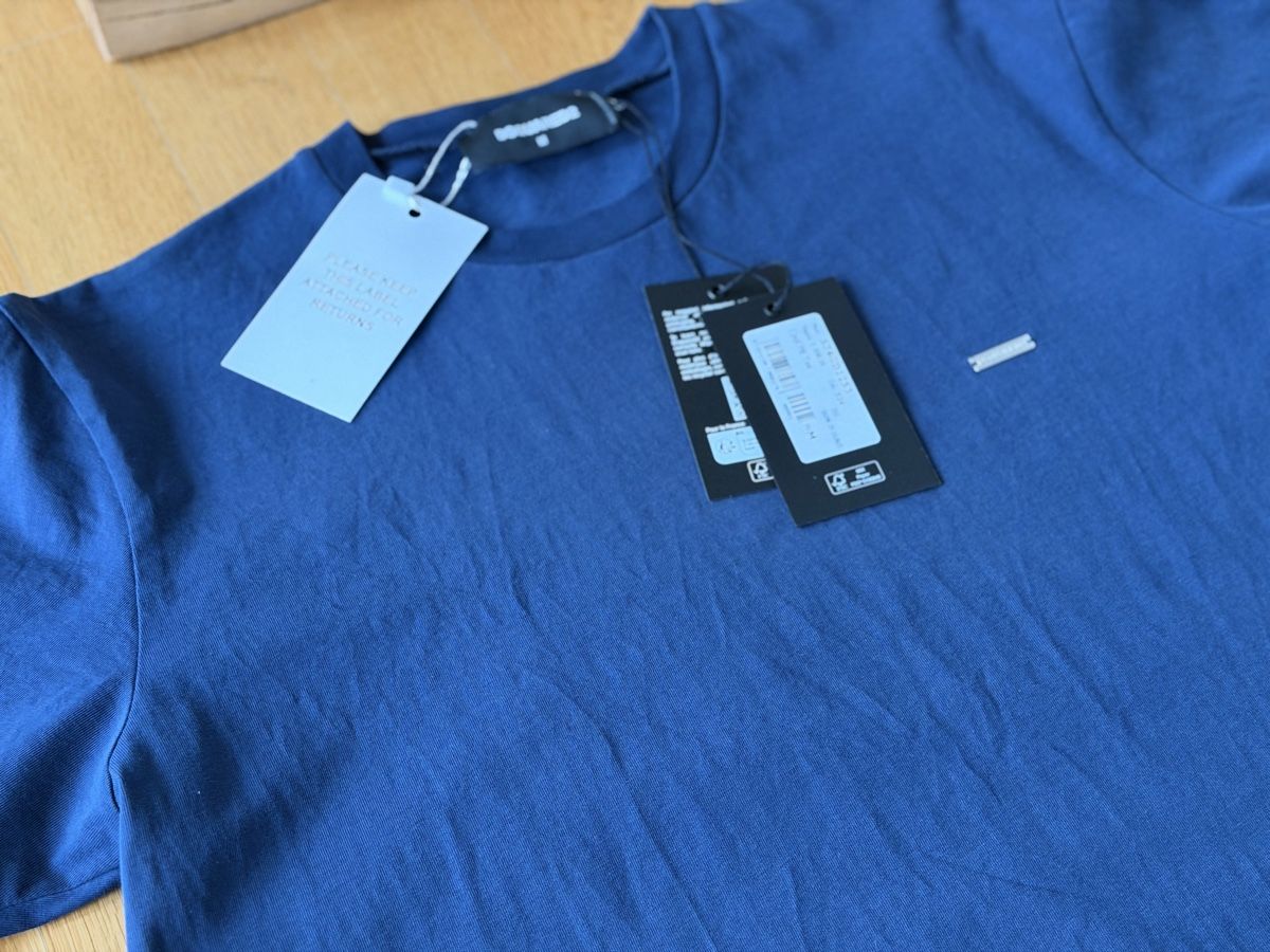 Dsquared2 T-Shirts: Neues 100% originales Dsquared2 Basic T-Shirt Grösse M – Neu und originalverpackt aus Basel von trend_shop_schweiz 1