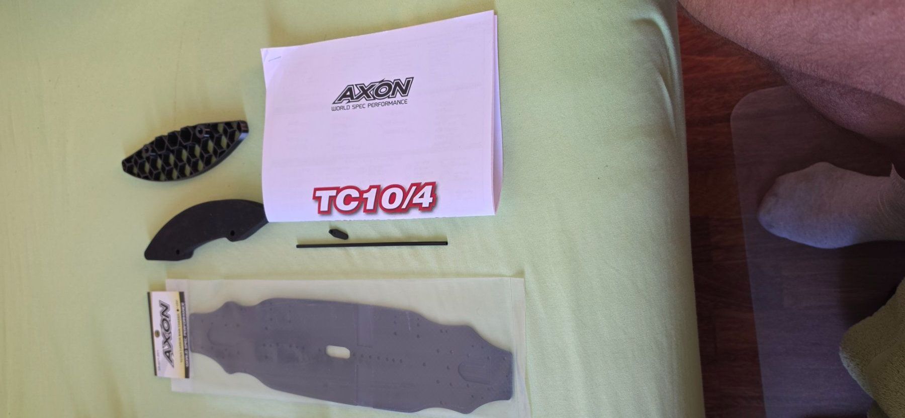Modellismo RC: RC Auto AXON 1:10 Karosserie Set mit Chassis – Usato da Zürich venduto da Heute99 6