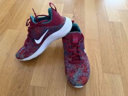 Neuwertige Nike Sneakers Grösse 36.5