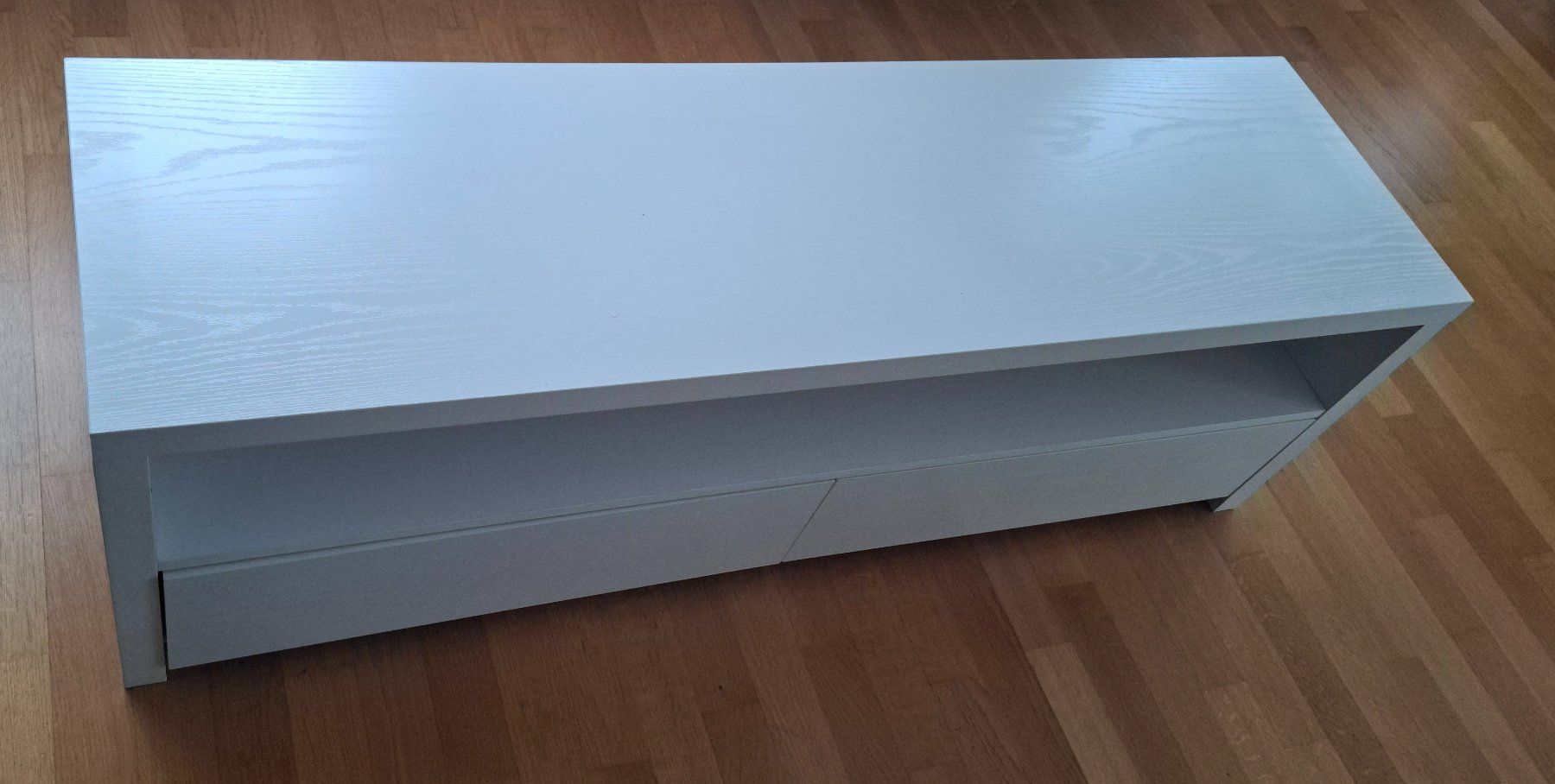 Pfister TV Möbel: Fernsehmöbel weiss 140 x 39.5 x 45.5 cm – Gebraucht aus Güttingen von DeniseBaumann 3