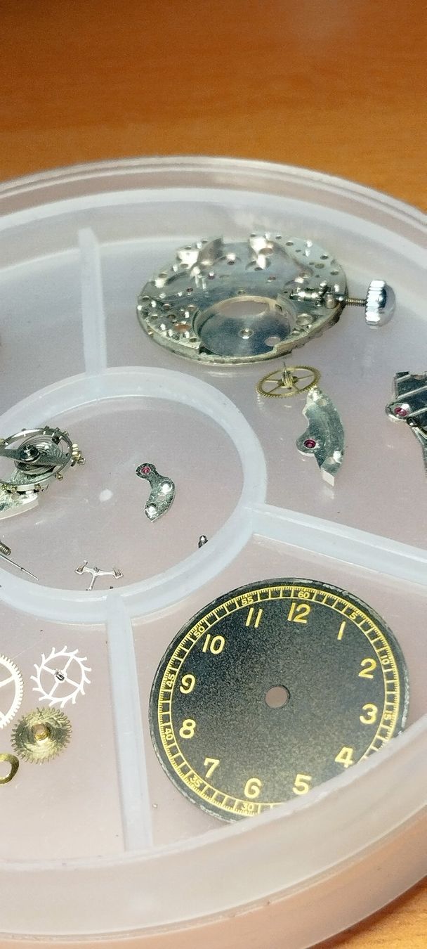 Orologi: Montre années 40's – Usato da La Chaux-de-Fonds venduto da jac_9llg 6