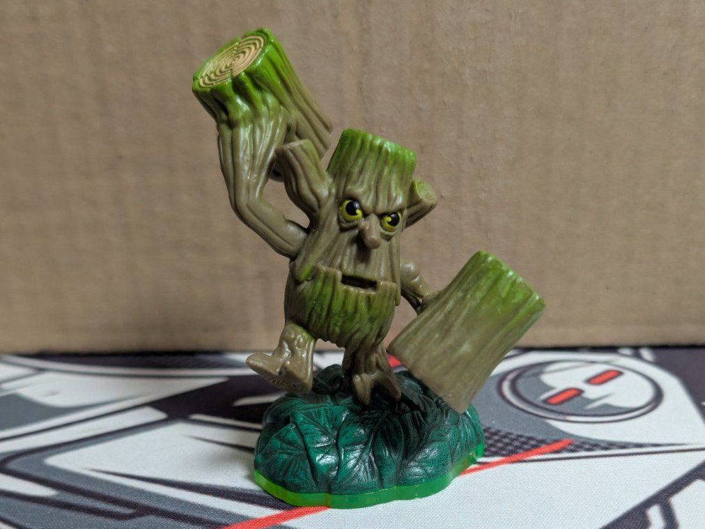 Statuette: Skylanders: Spyros Adenture Stump Smash – Usato da Ennetmoos venduto da ale.cannabona